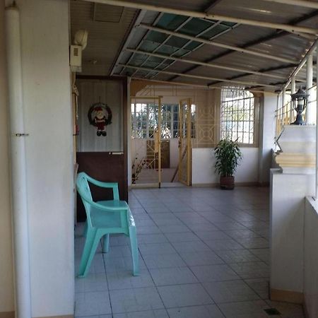 Bridgeview Hotel Лаолаг Екстериор снимка