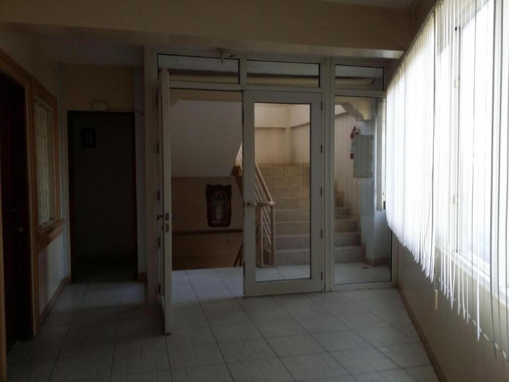 Bridgeview Hotel Лаолаг Екстериор снимка